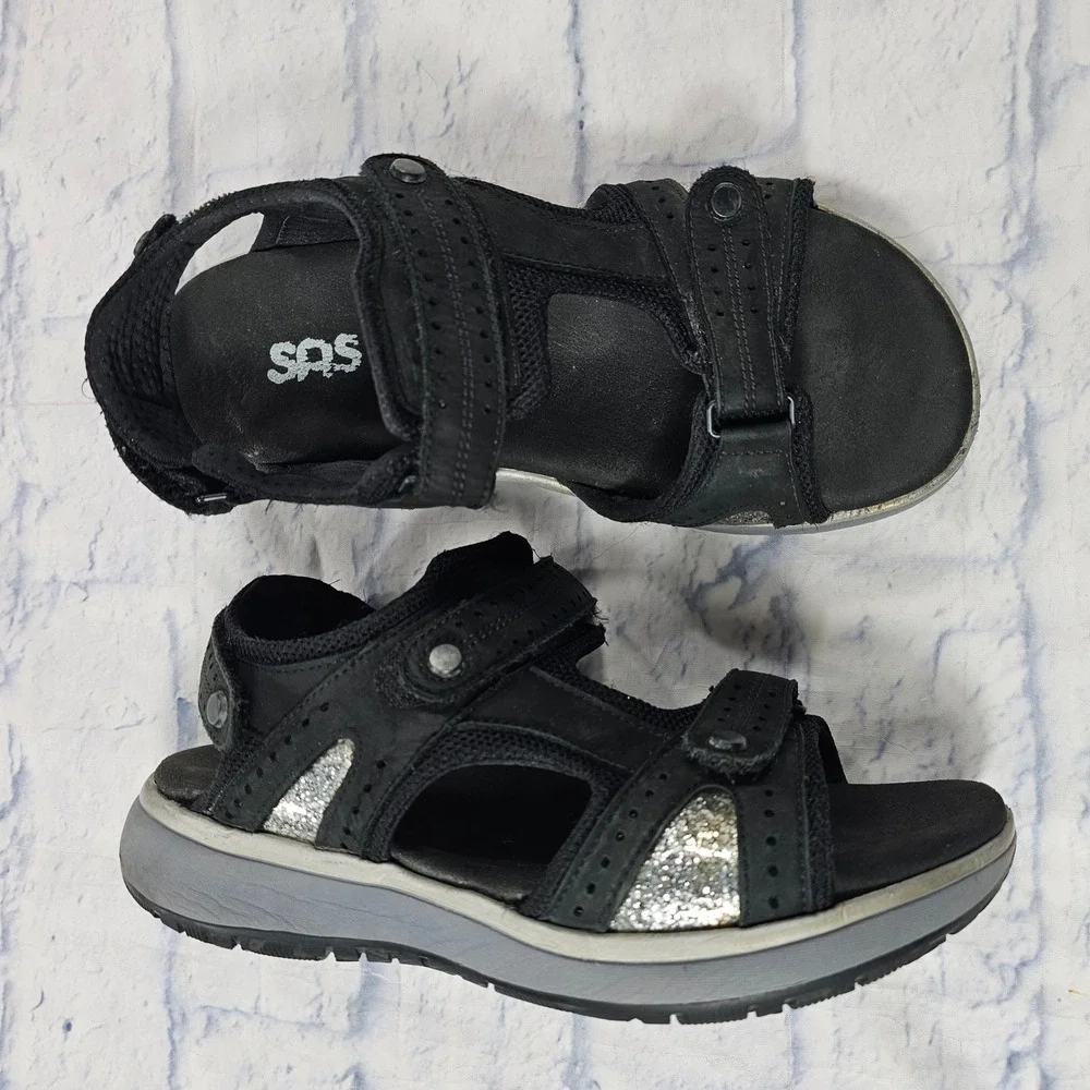 SAS Embark Sandals Womens 8 Black Silver Glitter Strappy Adjustable Comfort